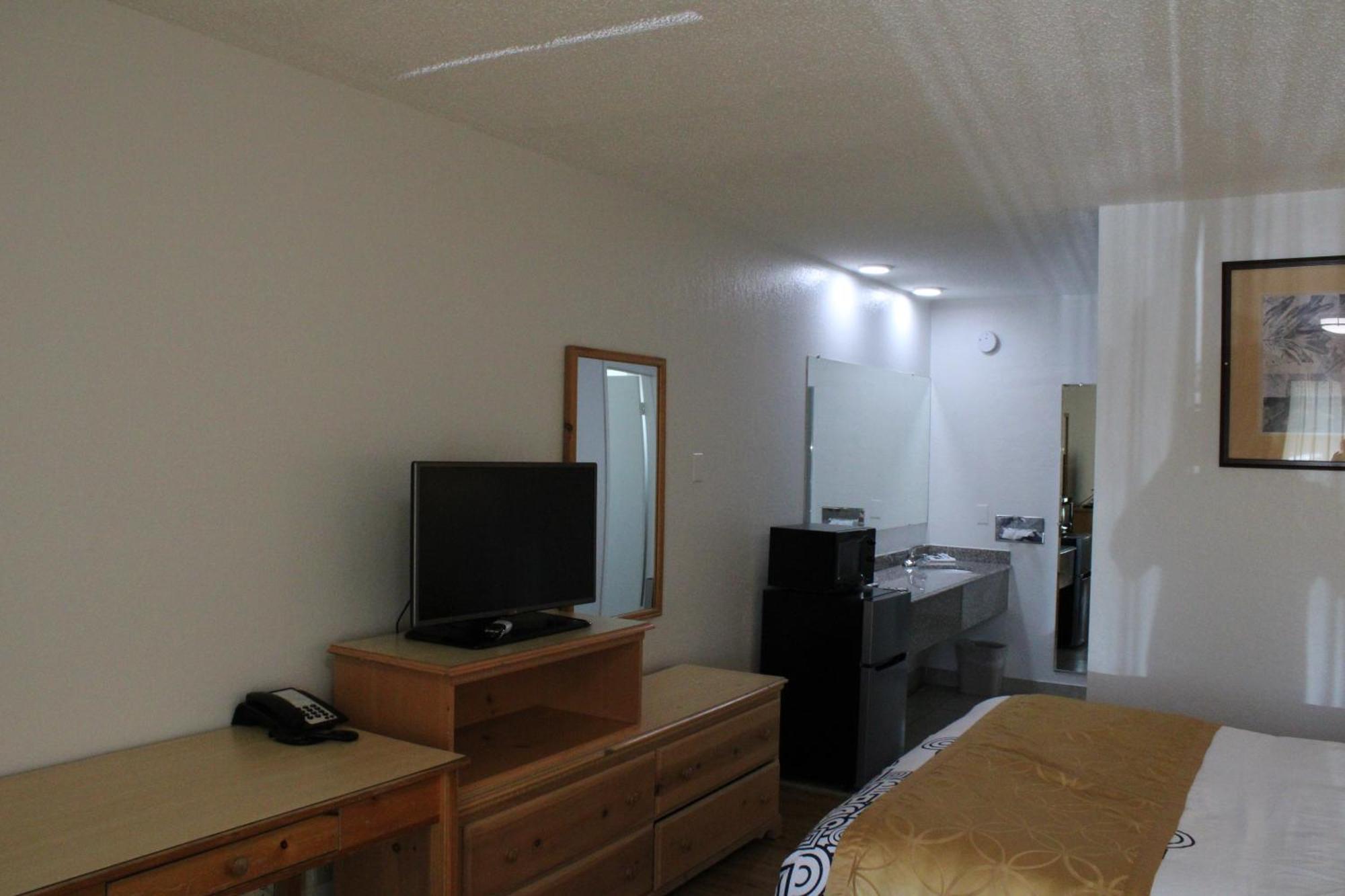 Pine Tree Inn เมดฟอร์ด ภายนอก รูปภาพ