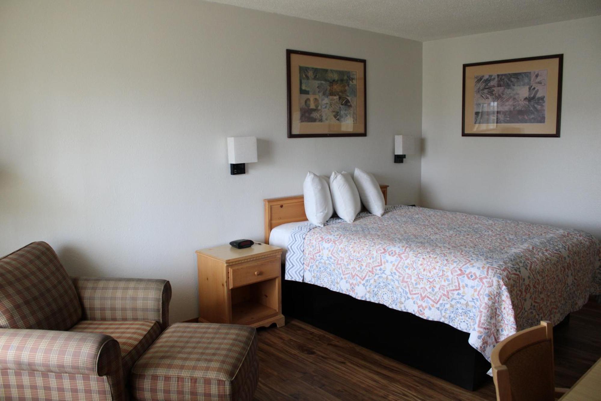 Pine Tree Inn เมดฟอร์ด ภายนอก รูปภาพ